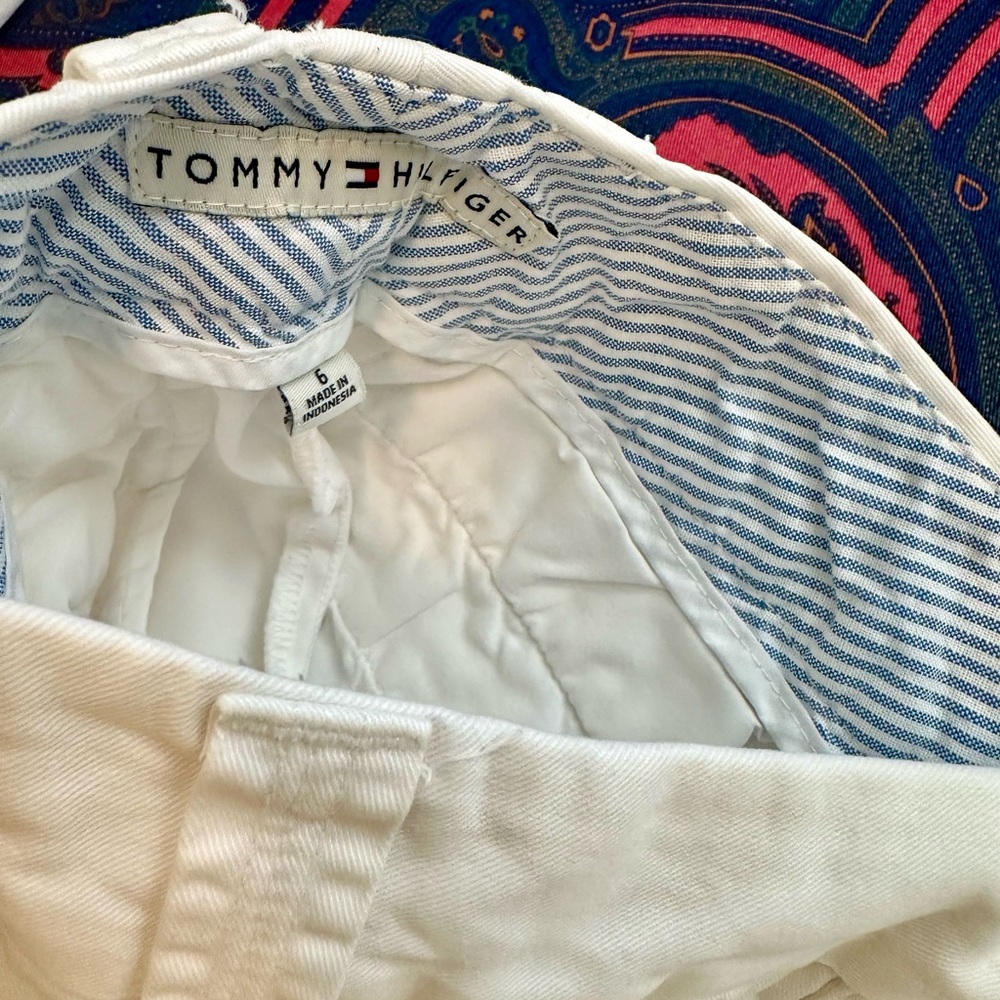 White Short Bundle - Picture 4 of 4